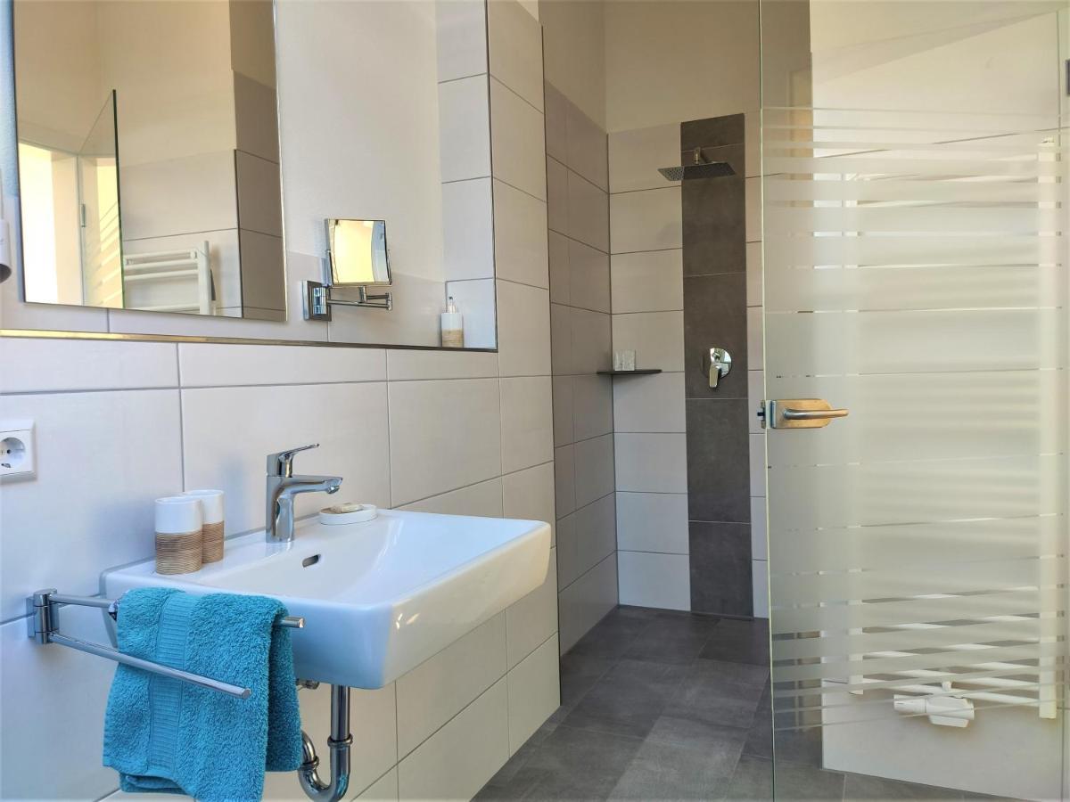 Hecklers Seepanorama Appartements Uberlingen Esterno foto