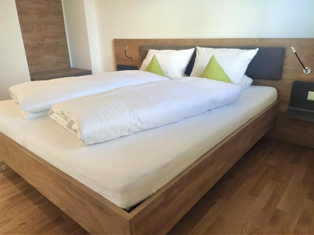 Hecklers Seepanorama Appartements Uberlingen Esterno foto